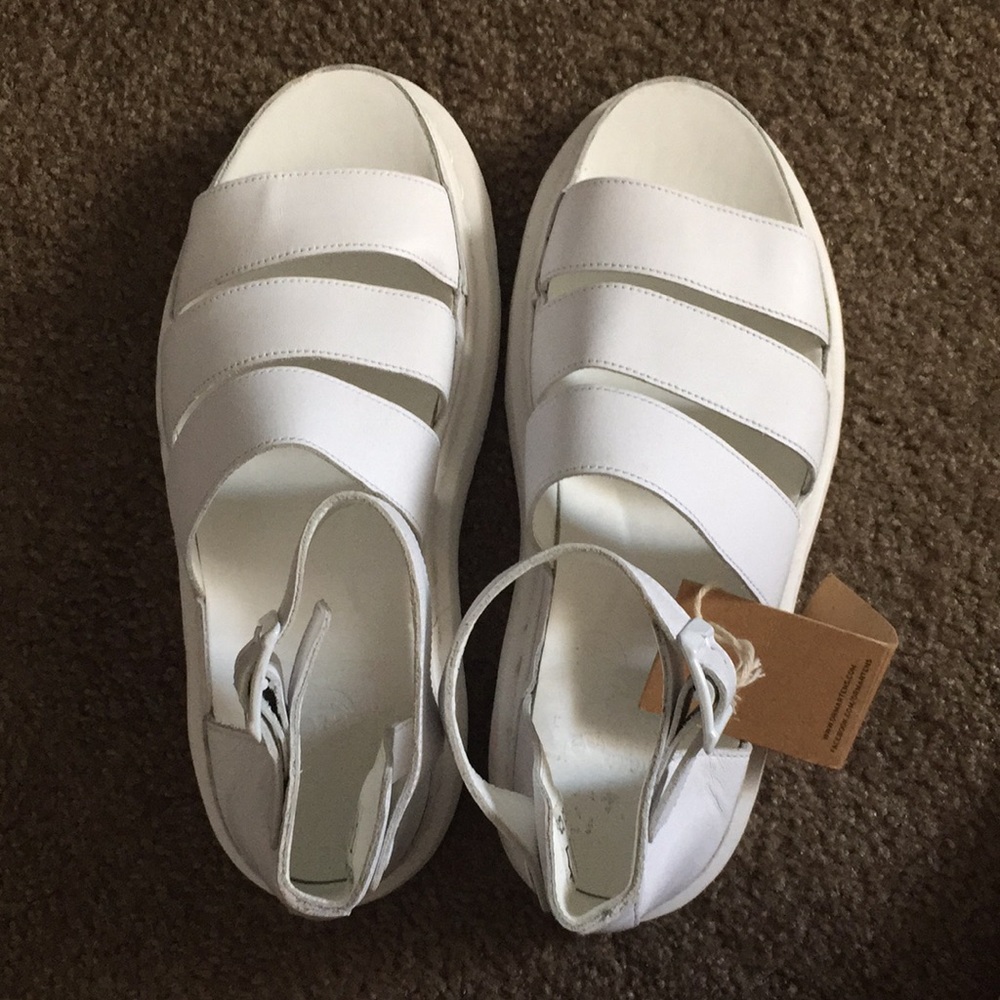 Dr. Martens clarissa sandals